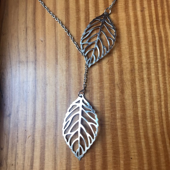 Leaf lariat necklace - Picture 5 of 7